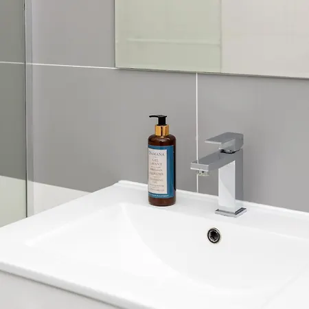 Stylish Swietojanska By Renters Апартаменты Варшава