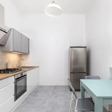 Stylish Swietojanska By Renters