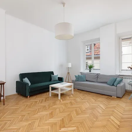 Apartment Stylish Swietojanska By Renters